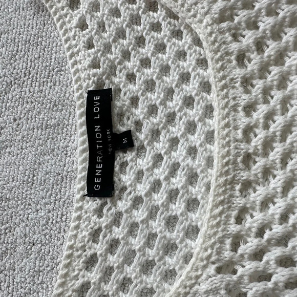 White open stitch crochet tank Medium - Picture 8 of 9